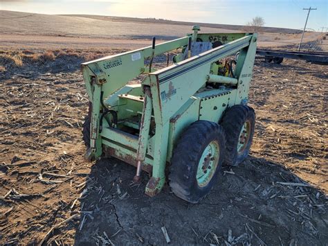 owatonna skid steer